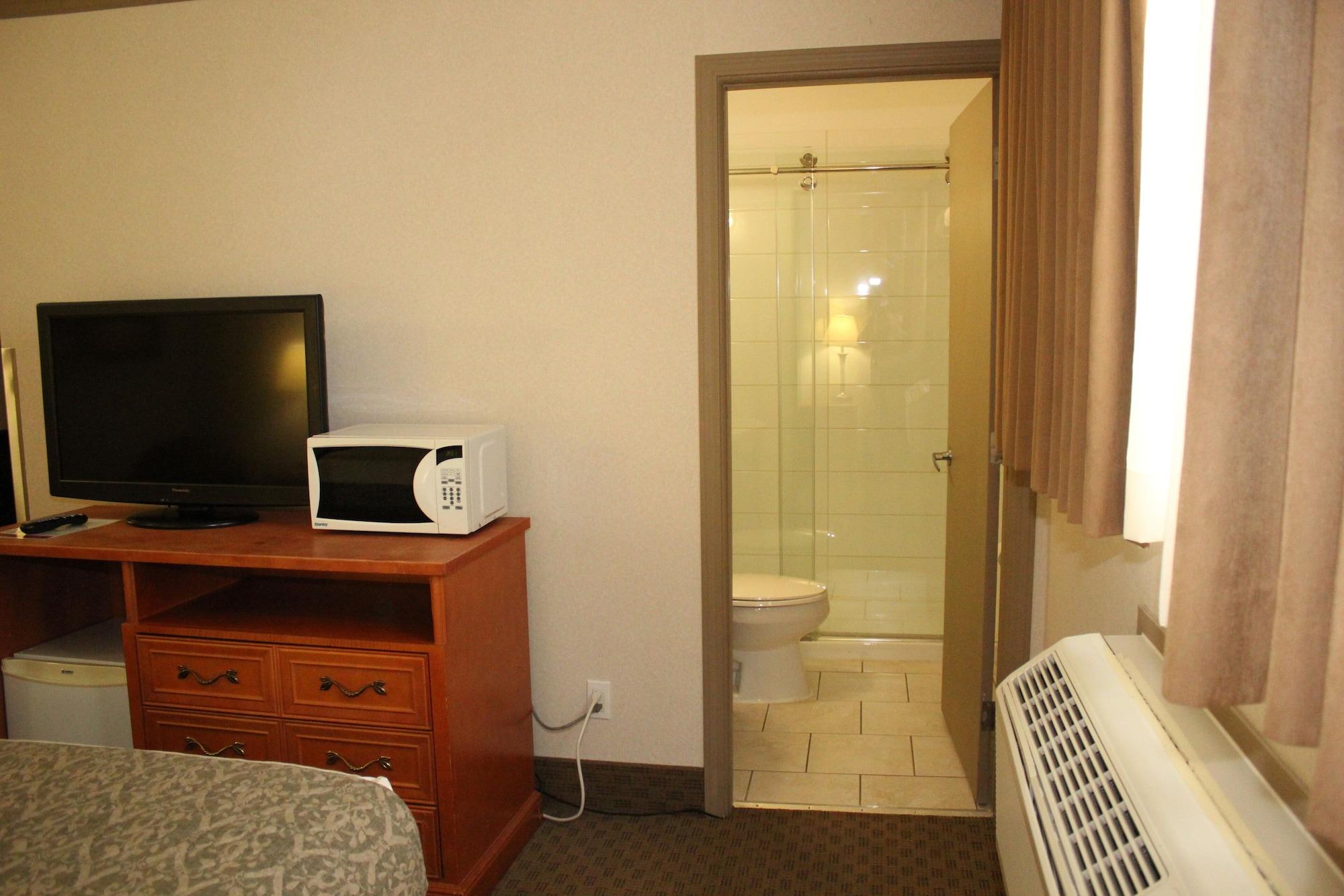 Ramada By Wyndham Edmonton South Hotel Kültér fotó