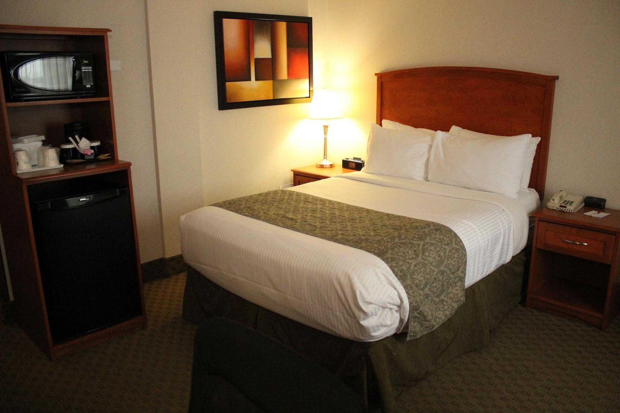 Ramada By Wyndham Edmonton South Hotel Kültér fotó