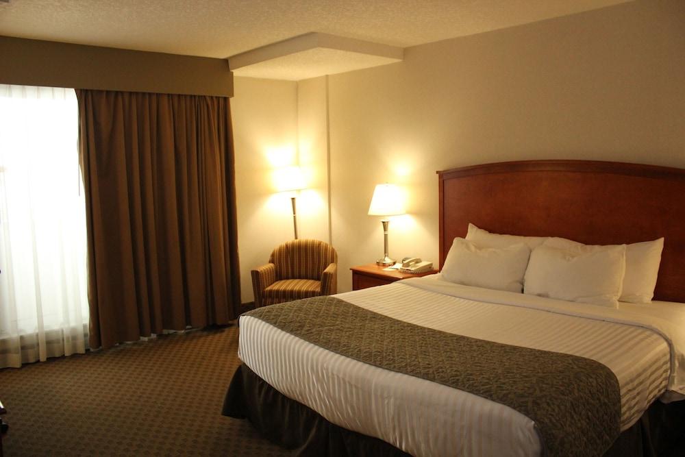 Ramada By Wyndham Edmonton South Hotel Kültér fotó